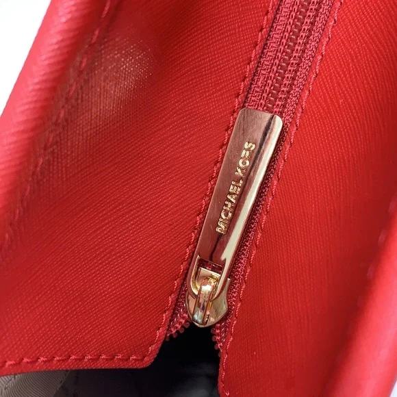 MICHAEL KORS
Jet Set Travel Large Logo Tote Bag Flame/ Brown signature c… - Picture 13 of 15